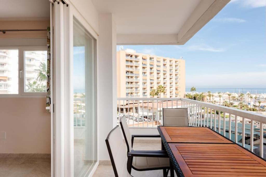 Amplio Con Vistas Al Mar Y Piscina En Benalmadena Apartment Exterior foto