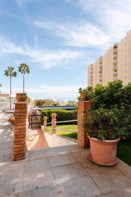 Amplio Con Vistas Al Mar Y Piscina En Benalmadena Apartment Exterior foto