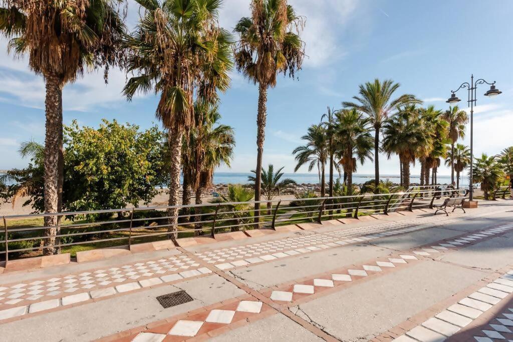 Amplio Con Vistas Al Mar Y Piscina En Benalmadena Apartment Exterior foto